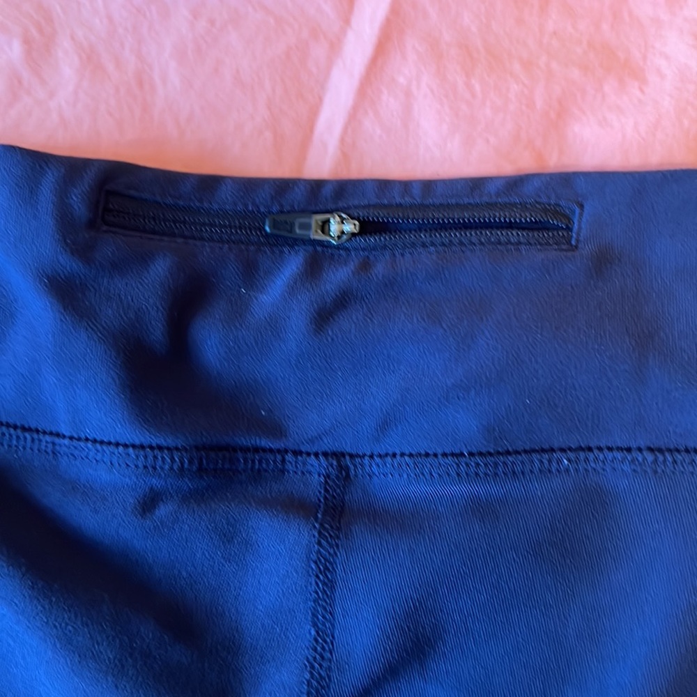 Lucy Workout Capris - image 5